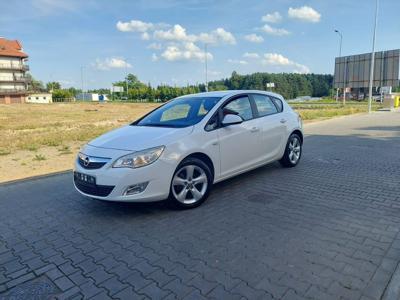 Używane Opel Astra - 32 600 PLN, 166 465 km, 2013