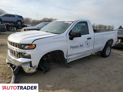 Chevrolet Silverado 5.0 benzyna 2021r. (CONWAY)