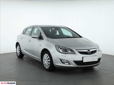 Opel Astra 1.6 177 KM 2010r. (Piaseczno)