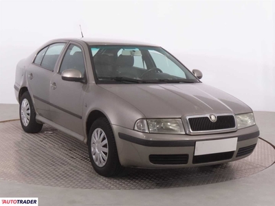 Skoda Octavia 1.6 100 KM 2009r. (Piaseczno)