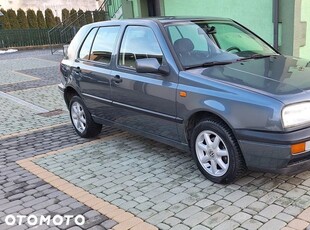 Volkswagen Golf 1.6 Spring