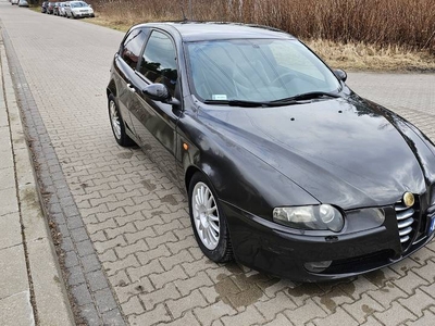 Alfa Romeo 147 1.9 JTD turismo internacionale