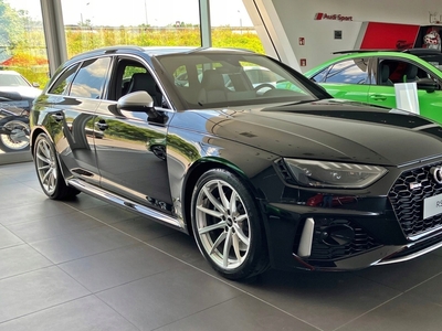 Audi A4 B9 RS4 Avant Facelifting 2.9 TFSI 450KM 2023