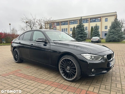 BMW Seria 3 318d