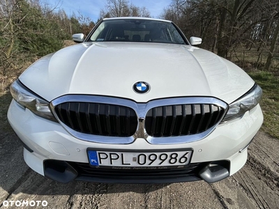 BMW Seria 3 318d