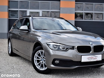 BMW Seria 3 320d Advantage sport