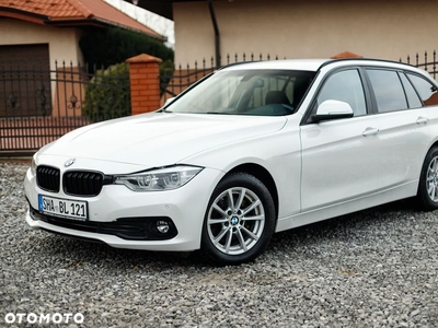 BMW Seria 3 320d Touring Edition Luxury Line Purity