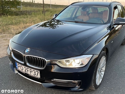 BMW Seria 3 320d Touring xDrive Luxury Line