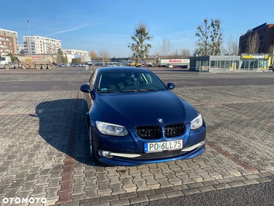 BMW Seria 3 320i