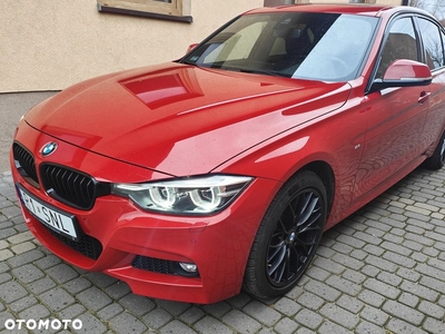 BMW Seria 3 330i xDrive M Sport Shadow sport