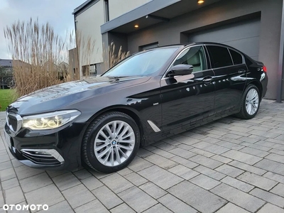 BMW Seria 5 520d xDrive Luxury Line