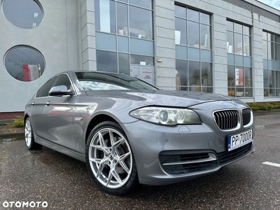 BMW Seria 5 525d xDrive Luxury Line