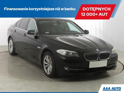 BMW Seria 5 F10-F11 Limuzyna 520i 184KM 2011