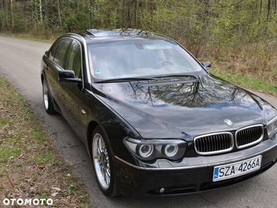 BMW Seria 7 745i L