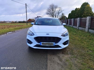 Ford Focus 1.0 EcoBoost Hybrid ST-LINE STYLE