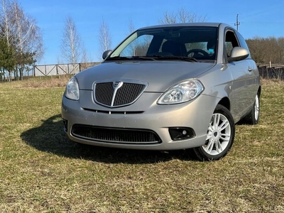 Lancia Ypsilon III 1.2 8v 60KM 2010