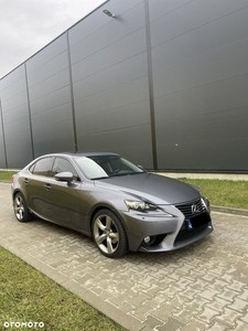 Lexus IS 300h Sport Line