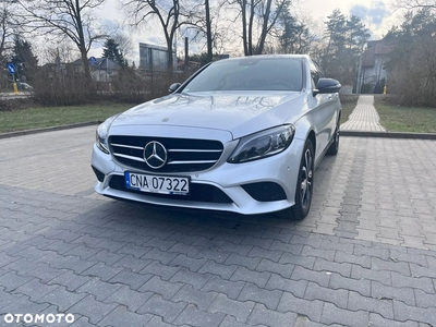 Mercedes-Benz Klasa C 220 d 4MATIC 9G-TRONIC