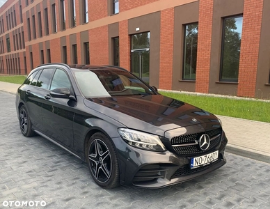 Mercedes-Benz Klasa C 220 d T 9G-TRONIC AMG Line