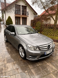 Mercedes-Benz Klasa C 350 T (BlueEFFICIENCY) 7G-TRONIC Avantgarde