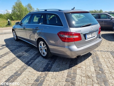 Mercedes-Benz Klasa E 200 T BlueEFFICIENCY 7G-TRONIC Avantgarde