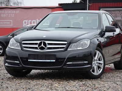 Mercedes Klasa C W204 Limuzyna 1.8 250 CGI BlueEFFICIENCY 204KM 2013