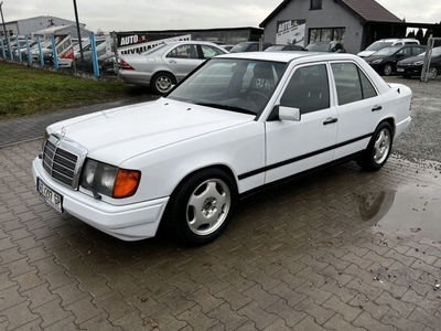 Mercedes W124 1989