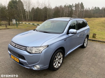 Mitsubishi Outlander PHEV Intense +