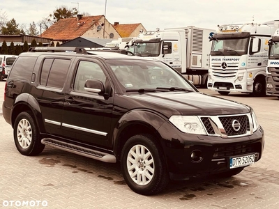 Nissan Pathfinder 3.0 D V6 LE EU5