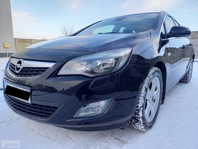 Opel Astra J