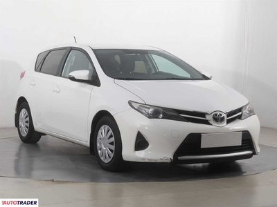 Toyota Auris 1.3 97 KM 2014r. (Piaseczno)