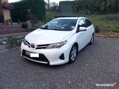 Toyota Auris 1.4 D4D 2014, PL Salon