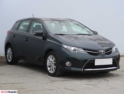 Toyota Auris 1.6 130 KM 2014r. (Piaseczno)