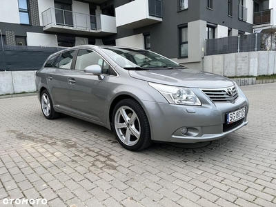 Toyota Avensis 1.8 Luna