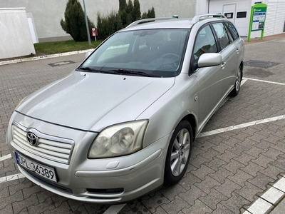 Toyota Avensis II Kombi 1.8 VVT-i 129KM 2005