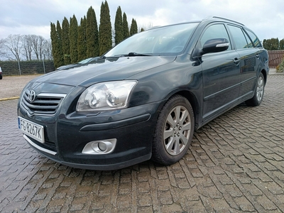 Toyota Avensis II Kombi 1.8 VVT-i 129KM 2007