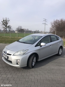 Toyota Prius (Hybrid)