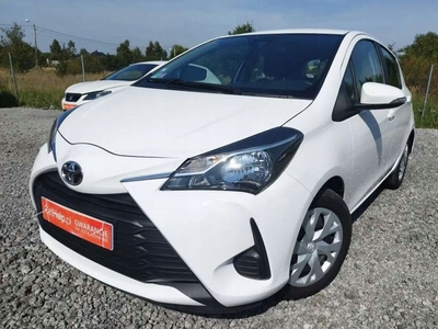 Toyota Yaris III Hatchback 5d Facelifting 2017 1.0 VVT-i 72KM 2019