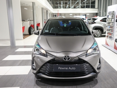 Toyota Yaris III Hatchback 5d Facelifting 2017 1.5 Dual VVT-iE 111KM 2020