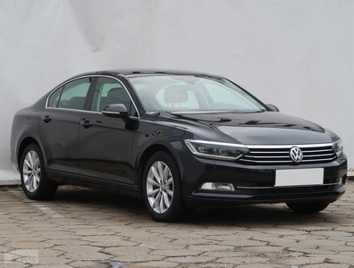 Volkswagen Passat B8 , Salon Polska, Serwis ASO, Navi, Klimatronic, Tempomat,