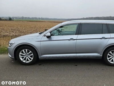 Volkswagen Passat Variant 1.6 TDI (BlueMotion Technology) DSG Comfortline