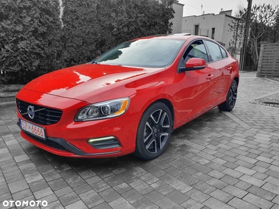 Volvo S60 T5 Drive-E Dynamic Edition (Kinetic)