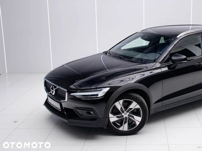 Volvo V60 Cross Country Pro B4 D AWD