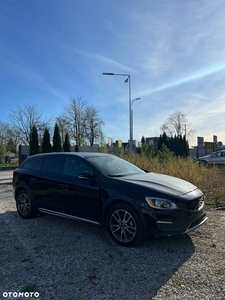 Volvo V60 Cross Country T5 AWD Momentum