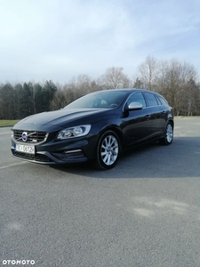 Volvo V60 D4 Drive-E R-Design Momentum