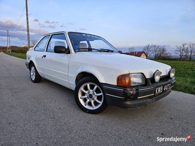 1986 Ford Escort 1.3 benzyna ( gaźnik)