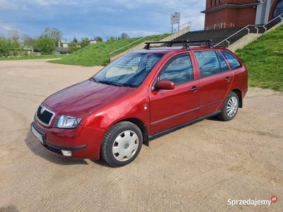 FABIA SPRAWNA Z OPŁATAMI 2003r