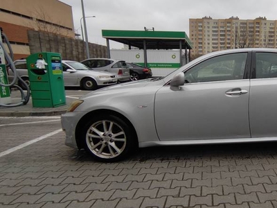 Lexus Is220