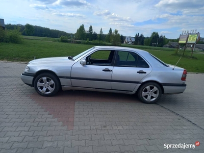 Mercedes Benz c200