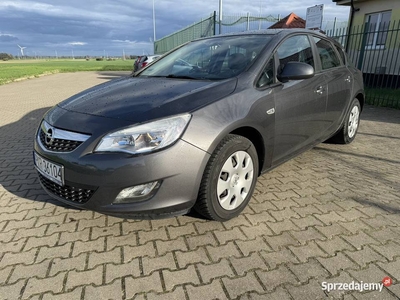 Opel Astra / 2010r / 1,4 Benzyna / 168 tys przebieg / BDB Stan /